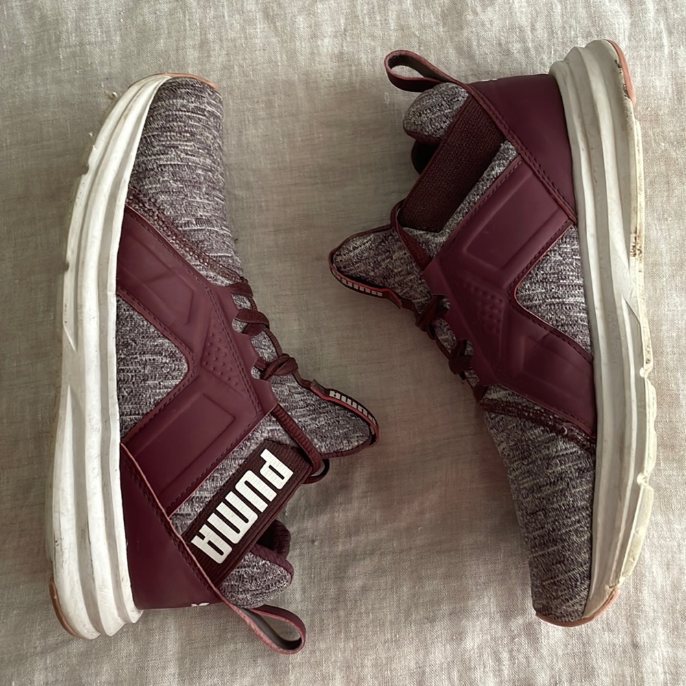 Women’s PUMA Cross Trainers - Size 6